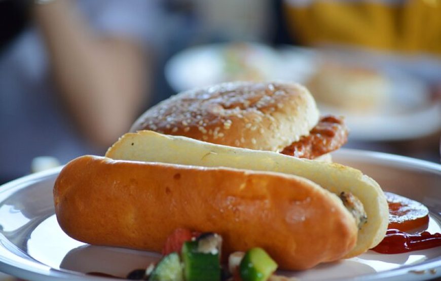 Dubai Marina Yacht Tour with Breakfast or BBQ