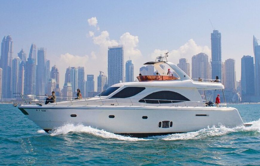 Dubai Marina Yacht Tour with Breakfast or BBQ